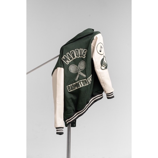 MARQUE.CO ‘BADMINTON CLUB’ VARSITY JACKET - Bordir Handuk, Cotton Fleece &amp; Leather/Kulit, Warna Hijau Tua &amp; Broken White, untuk Unisex