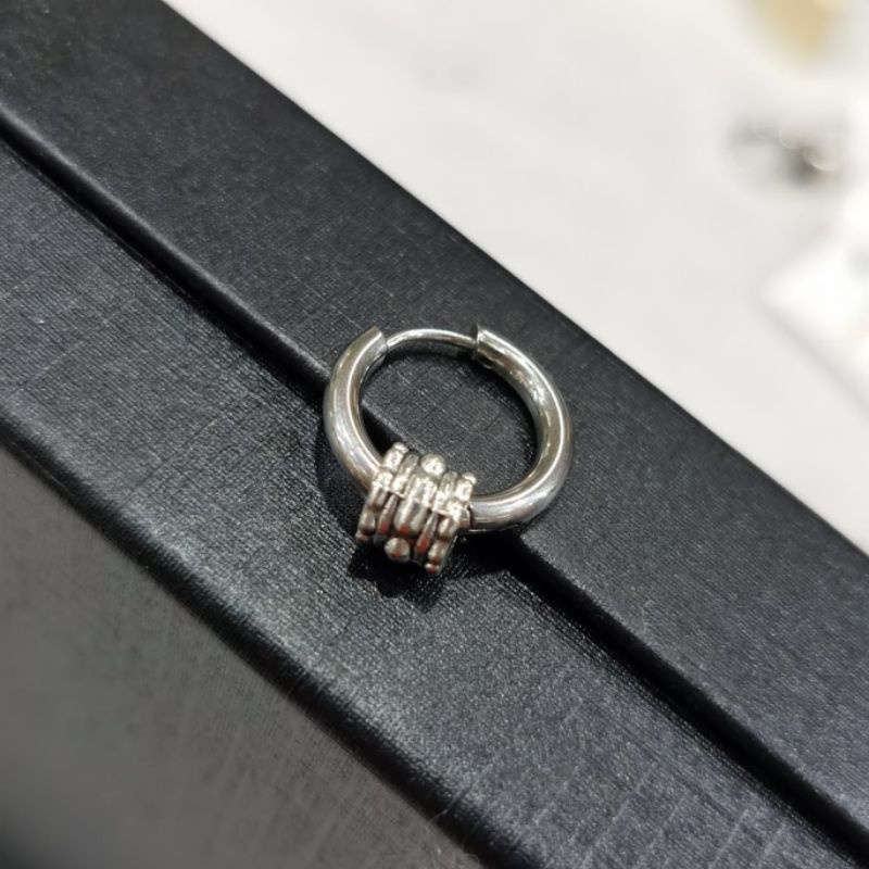 Anting Metal Korea Harga Satuan Titanium Antikarat Warna Silver