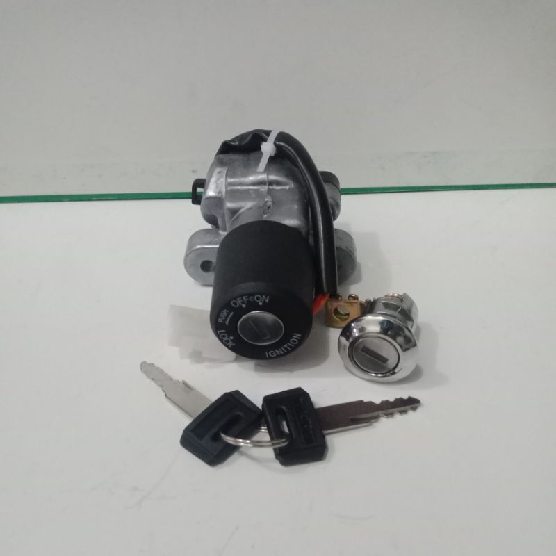 kunci kontak set satria fu 150 karbu/sparepart motor/motor satria