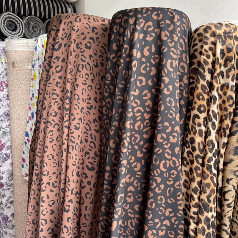 Kain ceruty motif | Kain macan - sifon macan - bahan macan - Kain leopard