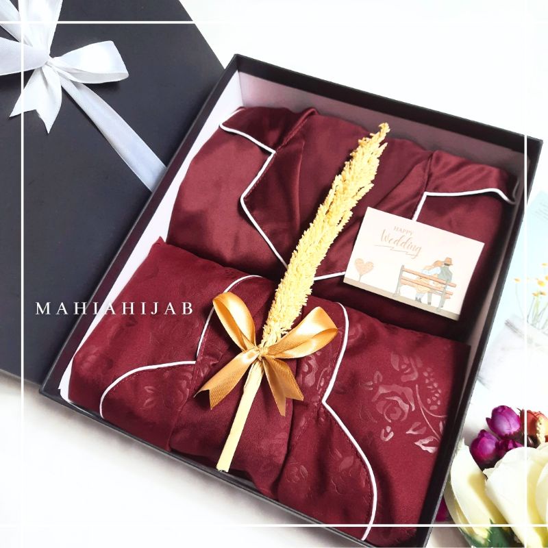 Hampers Wedding Piyama Couple Hardbox Exclusive / Kado Pernikahan Baju tidur pasangan / Hadiah Anniversary