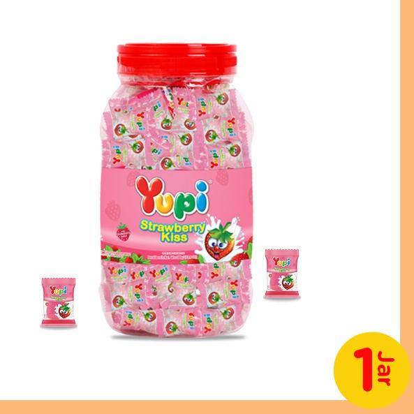 

12.12 BRANDS FESTIVAL Yupi Strawberry Kiss Jar 300 gr !!