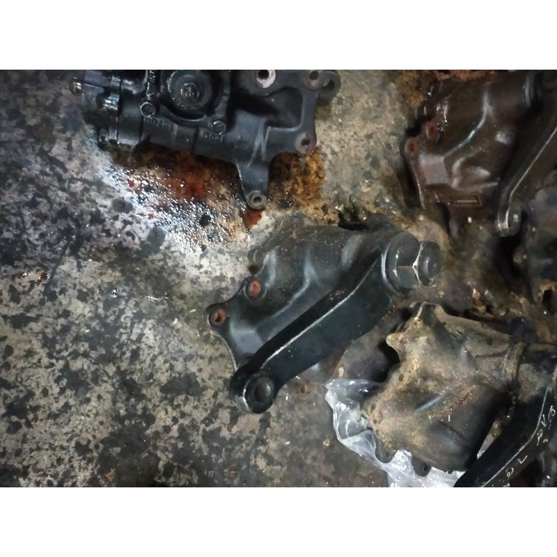 girbok stir/power steering Mitsubishi Canter original copotan xsingapure