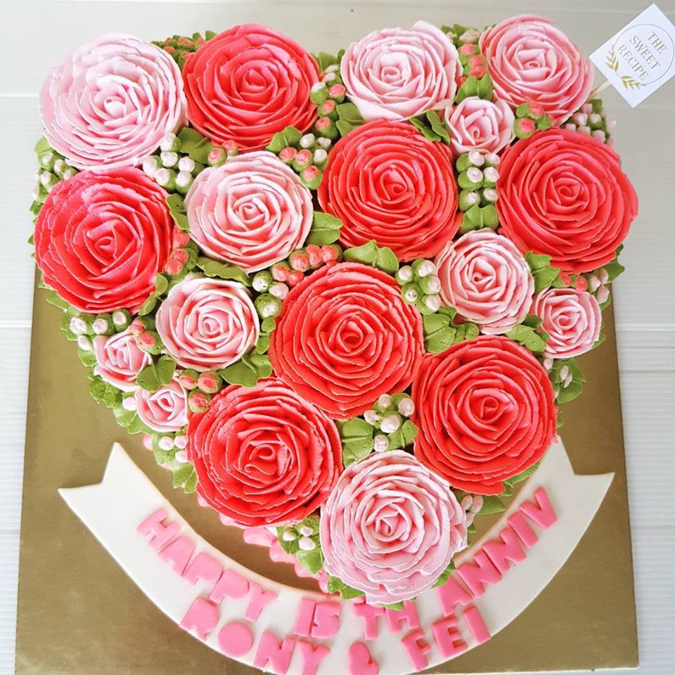 

Love Flower Cake