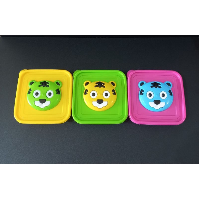 Tempat Makan Sekat MACAN Lunch Box Sekat Anak Souvenir Ulang Tahun