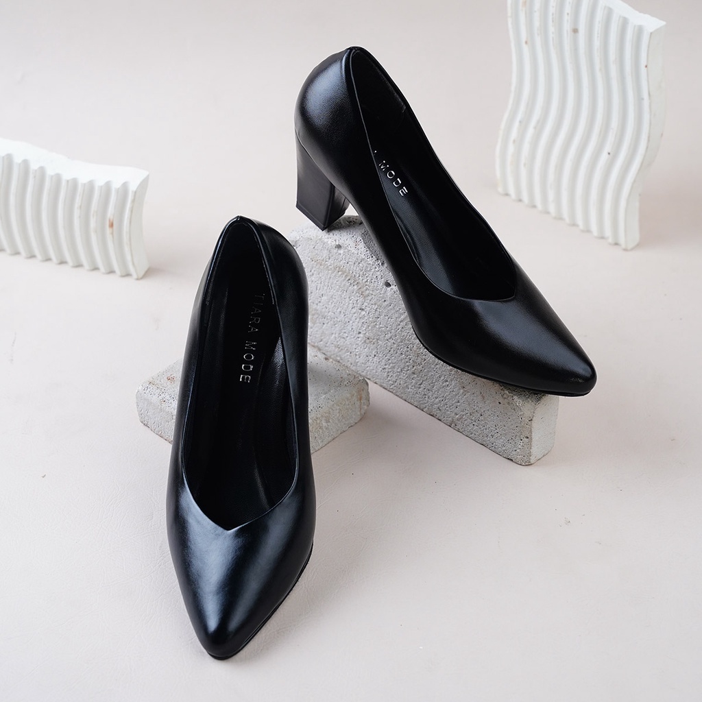 Sepatu Kerja Wanita Heel 7 Cm Fidella - Tiara Mode ( Bahan PU Leather ) Sepatu Pantofel wanita Terbaru 2023