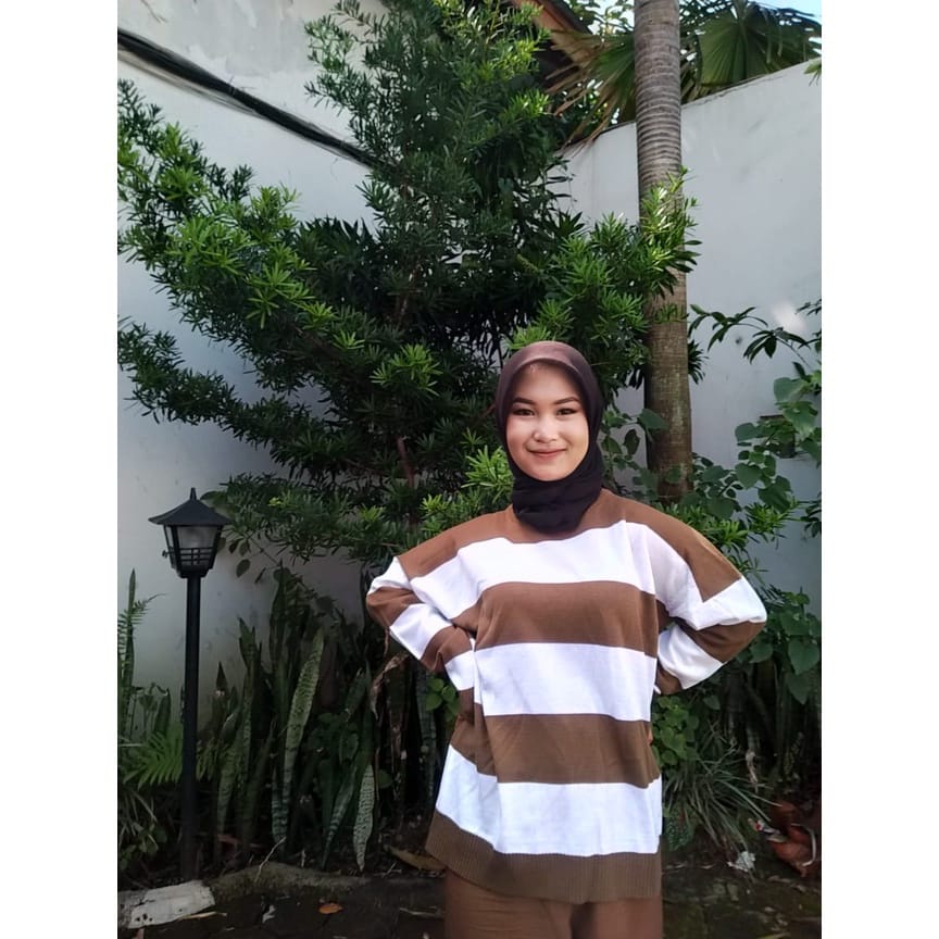 SWEATER RAJUT EIRA OVER SIZE - ATASAN WANITA STRIP BLASTER - SIZE L,XL,XXL