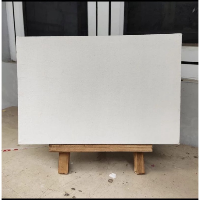 

YUH KANVAS LUKIS 20 X 30 DENGAN EASEL 20 X 26 Canvas Kanpas Putih Polos Termasuk Frame Spanram dan