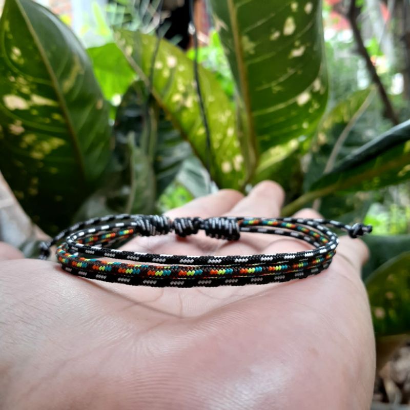 Gelang Tali Rangkap Tiga Handmade Gaya Bohemian Etnik Untuk Pria Dan Wanita