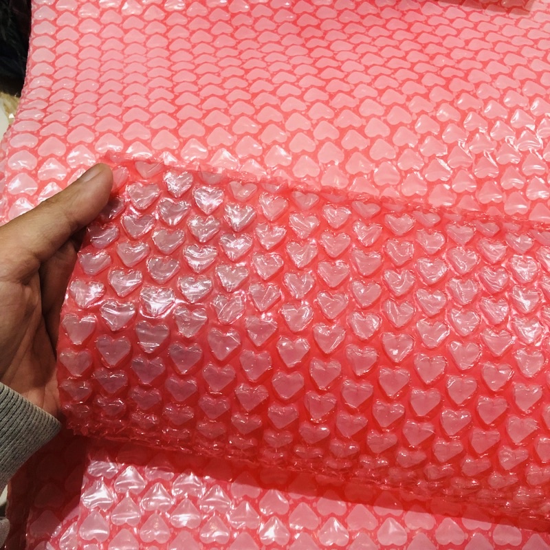 

BUBBLEWRAP LOVE PINK 40 CM X 100 CM