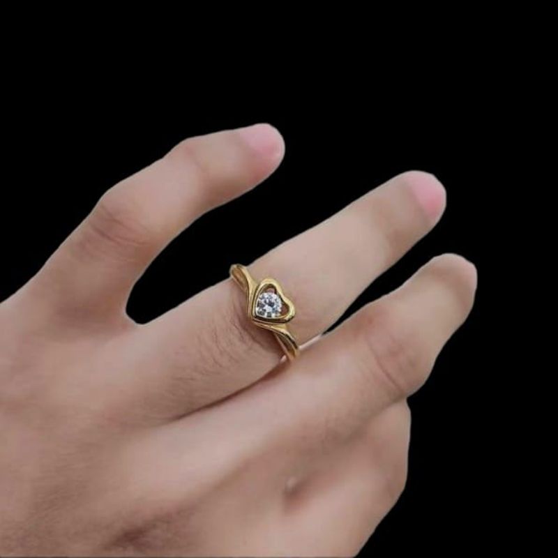 Cincin Titanium wanita Model Hati elegan