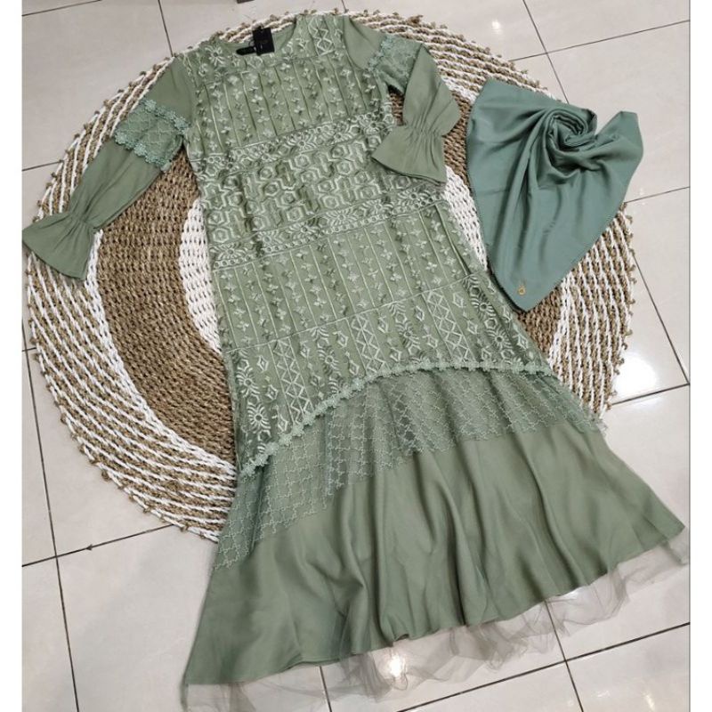 NAURA DRESS BY CUT MADYNA