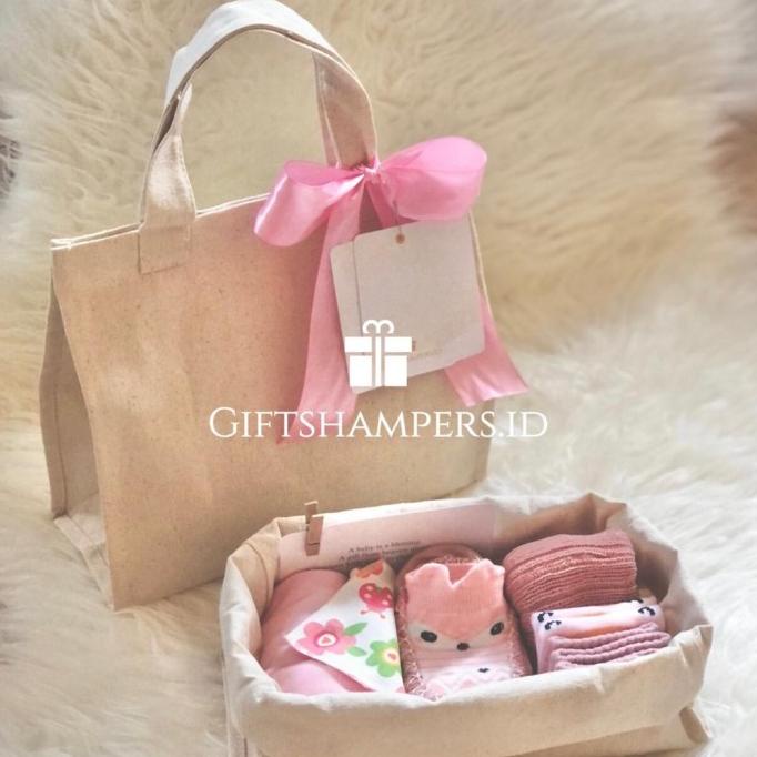 

Hampers Bayi Perempuan Laki Laki Kado Lahiran Baby Girl Boy Gift Set