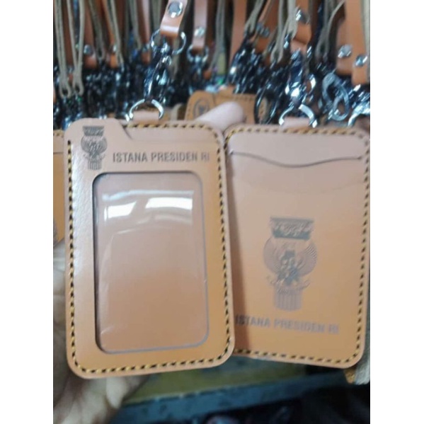 

Lanyard/Name Tag Id Card Logo Istana Presiden RI (Asli Kulit)