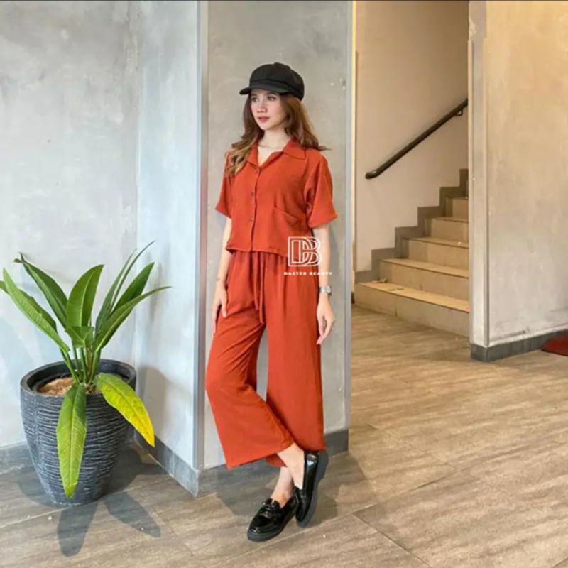 Malika Setelan Crop Top Crinkle Airflow One Set Lengan Pendek Korean Style