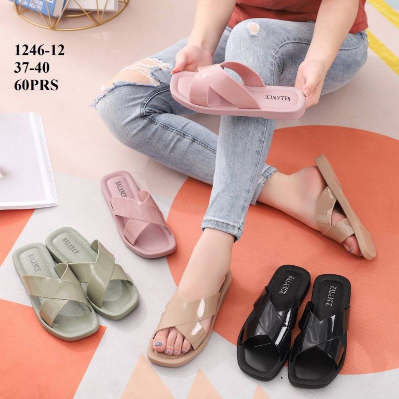 Sandal Selop Wanita Karet Import BALANCE Motif Silang {1246-12}