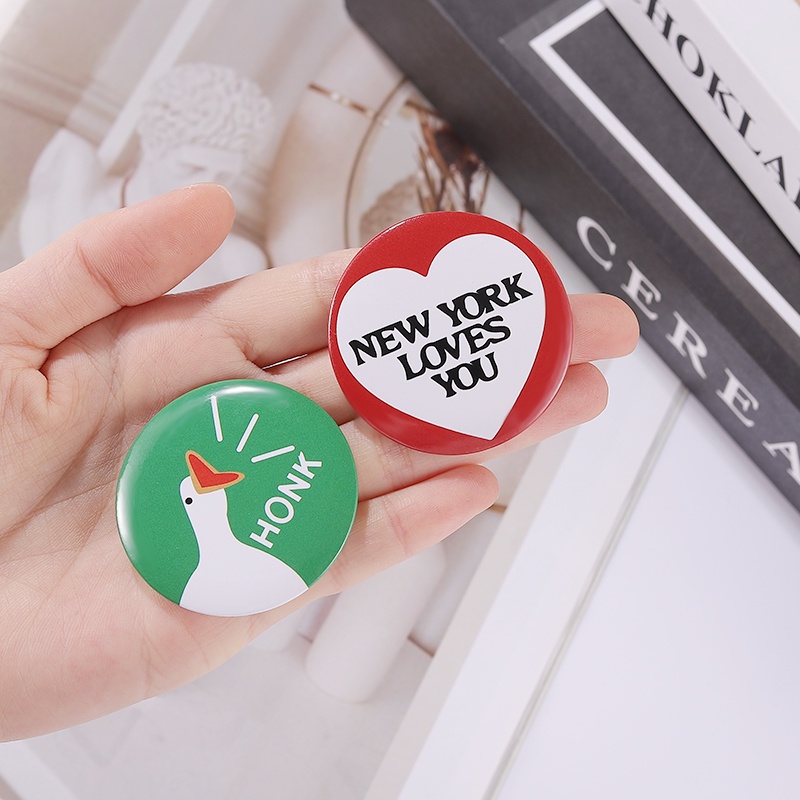 44mm Tinplate Tombol Pin Hewan Lucu Angsa Kodok Kucing Alien Cherry Bros Lencana Kreatif Anime Perhiasan Hadiah Lapel Badge