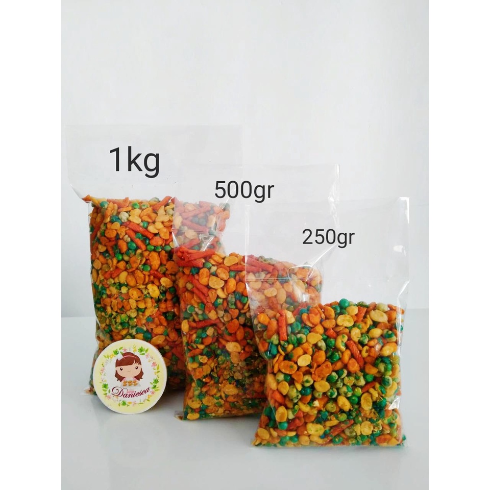 

.1 Ball Kacang Campur 4 kg enak renyah gurih ( ds bgr )