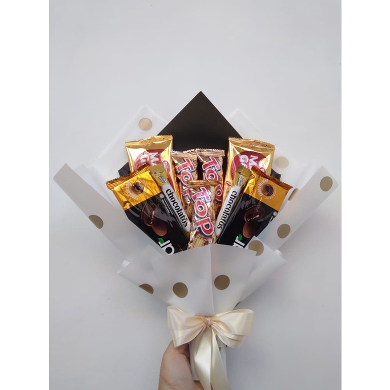 

buket snack wisuda gold version / bucket snack ulang tahun