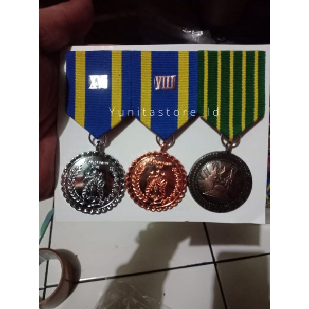 Jual 1 Set Satya Lencana Pdu Polri  SL Gabung 8 tahun , 16 tahun dan Bakti Sosial | Tanda Jasa Polri