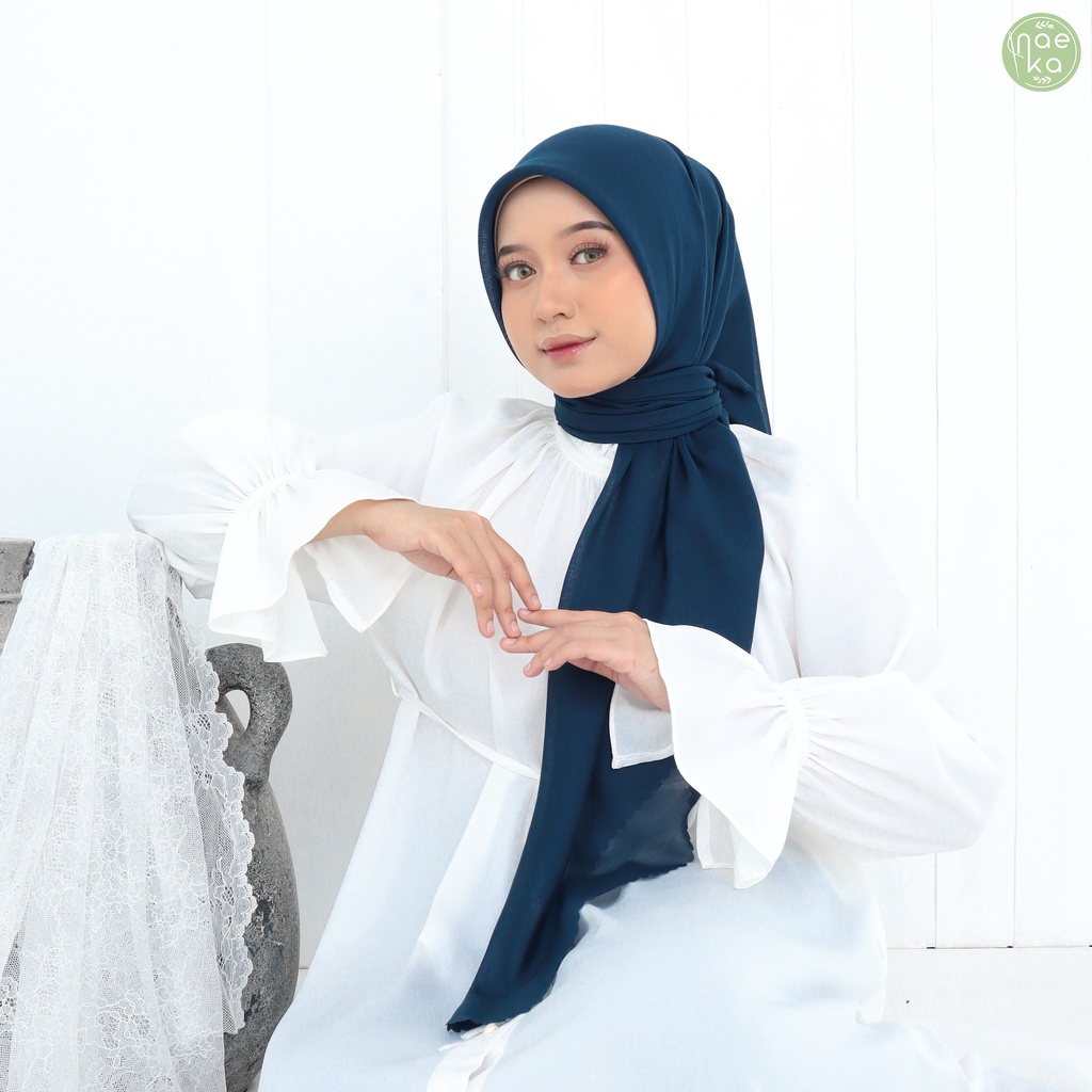 Naeka Voal Nazma Navy Premium/ Voal superfine Hijab Polos