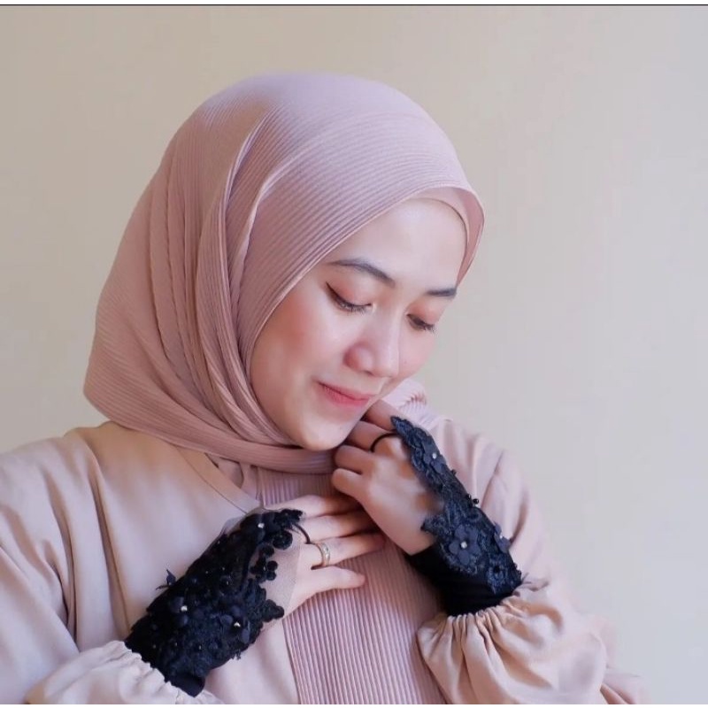 Handsock Walimahan Renda Hitam