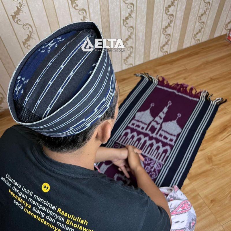 Peci songkok tenun