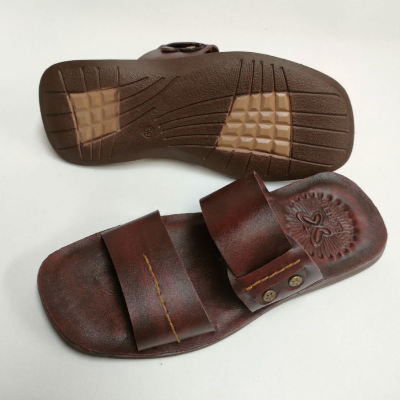sandal selop pria //kulit asli // sol karet TPR// produksi Cibaduyut Bandung
