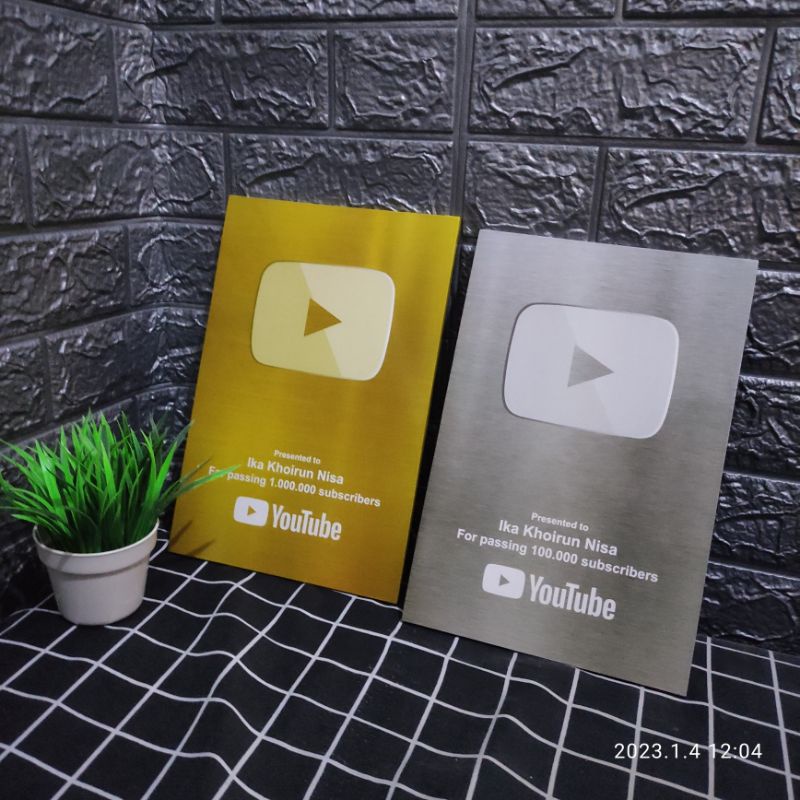 replika silver & gold play button | chat nama YouTube kamu sesudah order