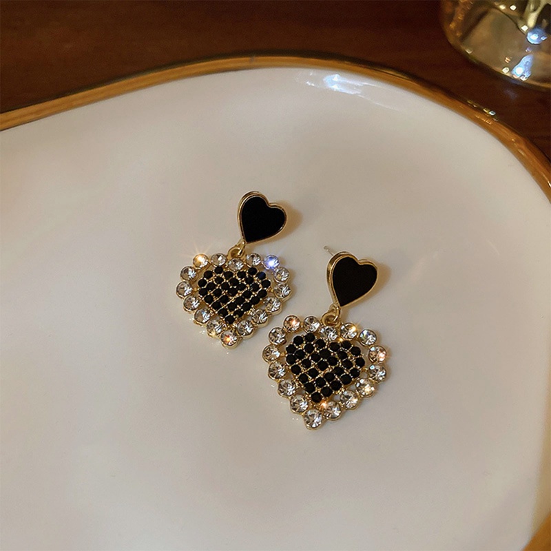 Desain Fashion Mutiara Berlian Anting Hati Temperamen Manis Anting Wanita Perhiasan Tinggi Pasangan Aksesoris Pesta Ulang Tahun