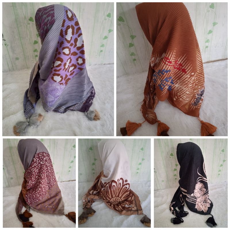 Segi Empat Plisket /Segi Empat kincir by Azara , Umama oskara, dll