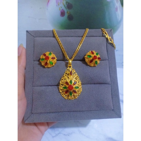 Set kuningan kalung titanium