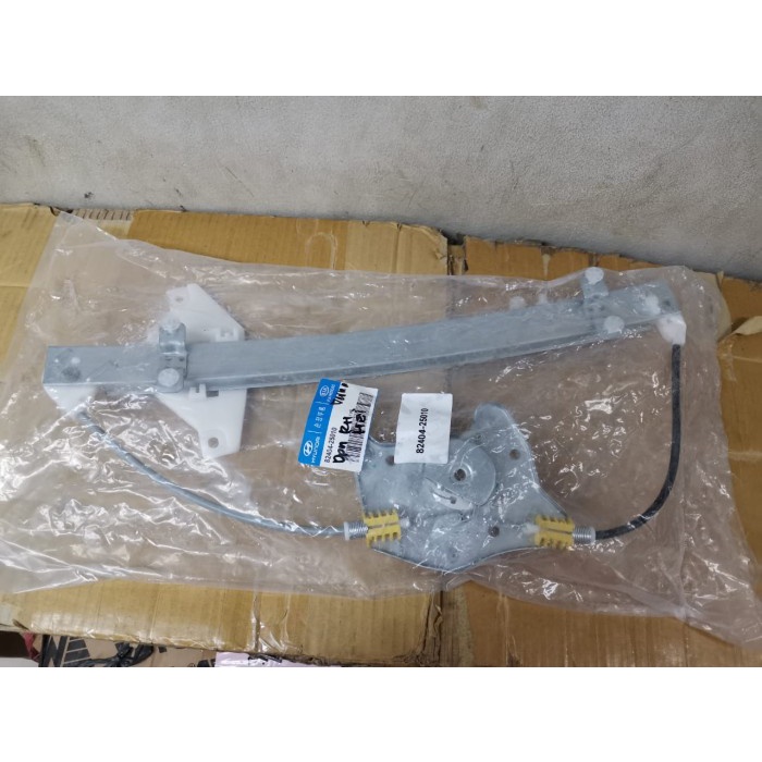 Regulator power window depan kiri HYUNDAI VERNA AVEGA