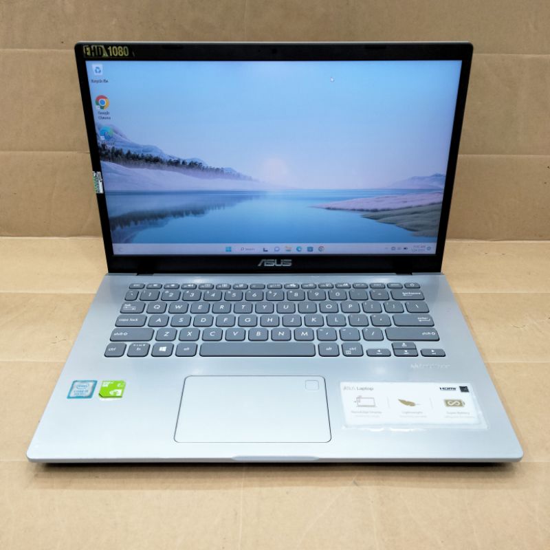 Laptop Asus Vivobook A409FJ Intel core i5 8265U RAM 4 GB SSD 256GB Nvidia GeForce MX230