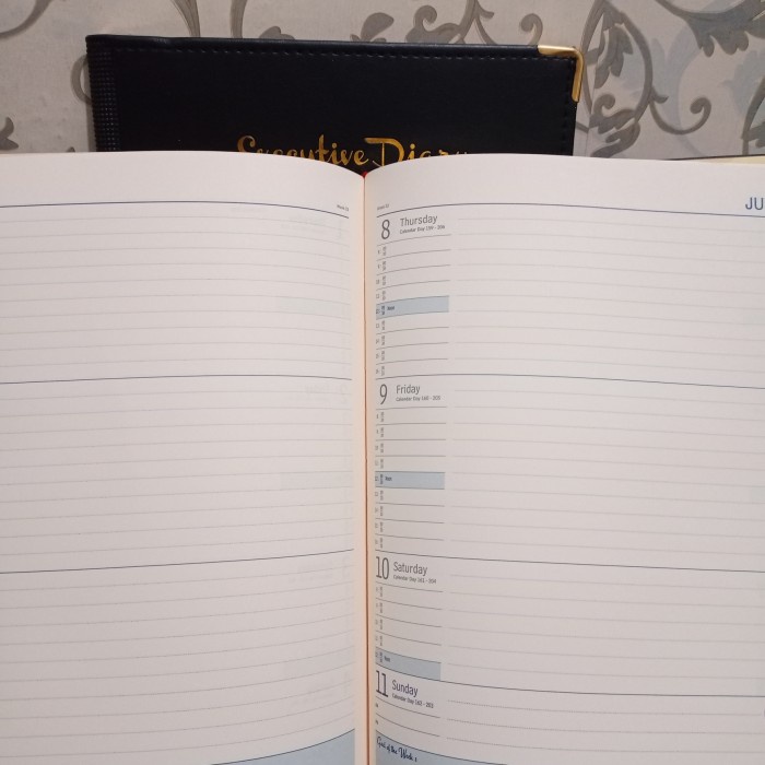 

Terlaris ✨ -buku agenda executif diary 2022- 2.1.23