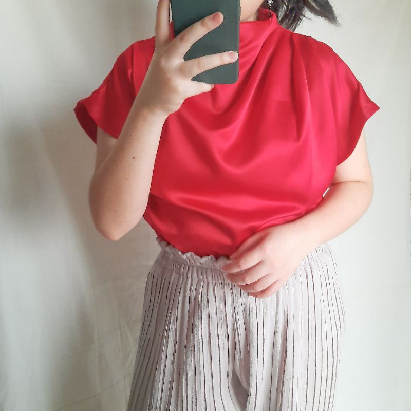 JANELLE TOP / Atasan pesta / atasan wanita / atasan satin / baju natal / baju imlek / baju sincia ch