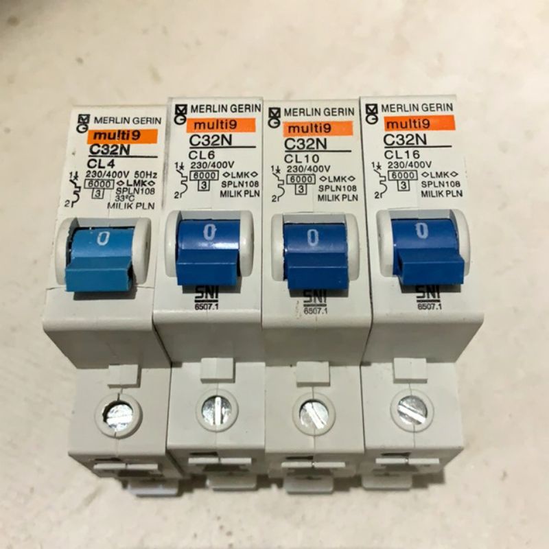 MCB merlin gerin Multi 9