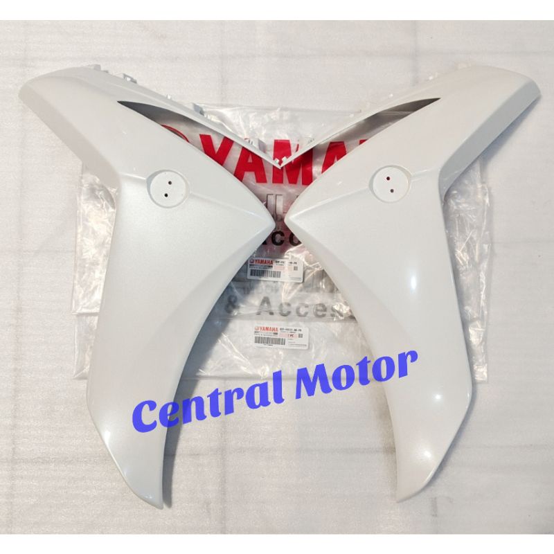 Body Cowling Sayap Depan Kanan Kiri Lexi Putih Original