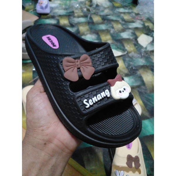 IRSOE / Sandal karet taggung perempuan ban dua motif pita