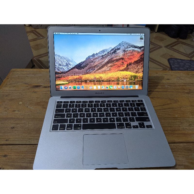 Macbook Air 11" 2011 Second