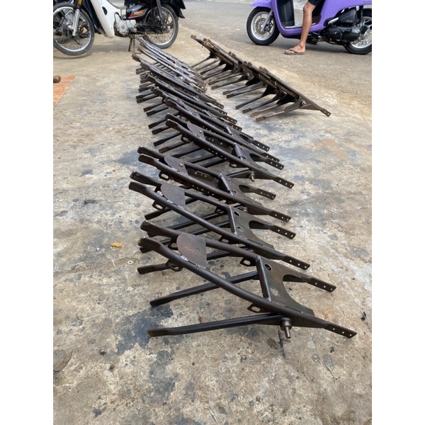 sambungan rangka gl100 / ekor gl100 / buntutan gl100 / rangka belakang gl100