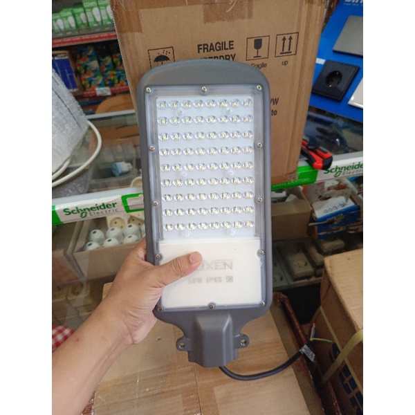 Lampu Jalan PJU LED 50 watt IP65 SMD 100Lm/w LUXEN Bergaransi 1th