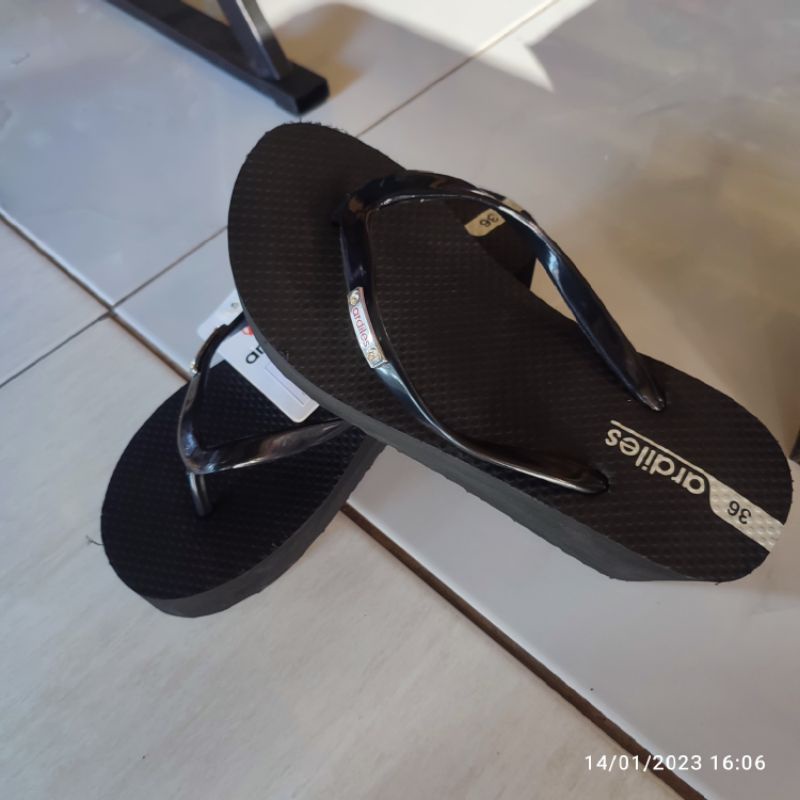 ardiles // sandal cewek ardiles // sandal trendy