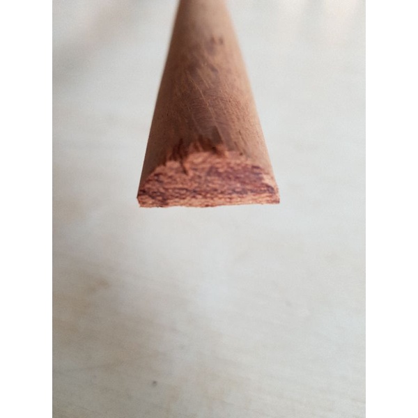profil kayu setengah lingkaran