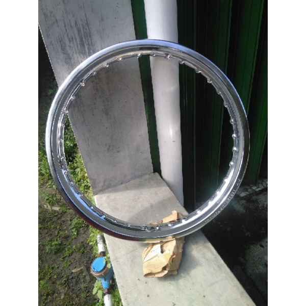 Velg Belakang Original Bawaan KAWASAKI KZ200 BINTER MERZY Kode Part 41025-095