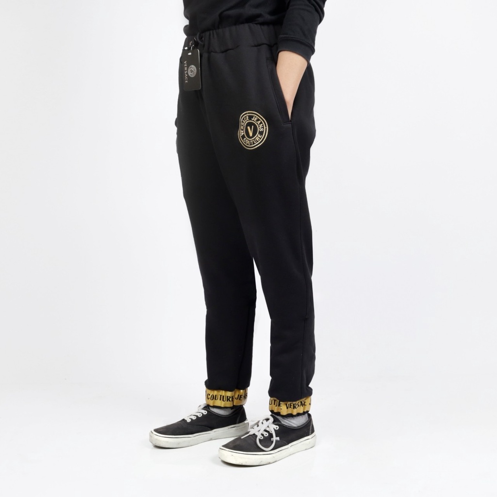 Celana JOGGER VRSCE LOGO – Black Edition Fashion Tresndy Casual Unisex Good Brand Quality