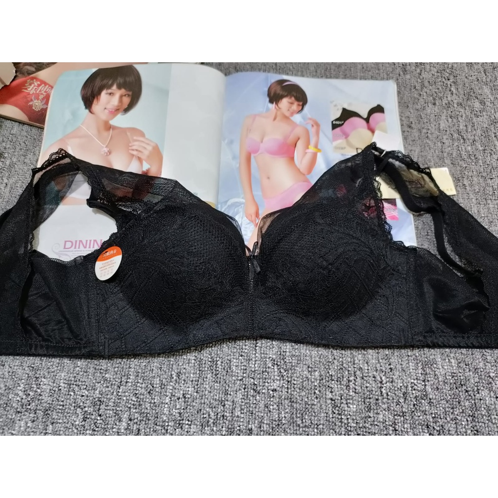 BRA / BH WANITA busa tebal nyaman 8712 TIDAK ADA KAWAT BUSA TEBAL SIZE 34-38 Bahan katun renda tebal