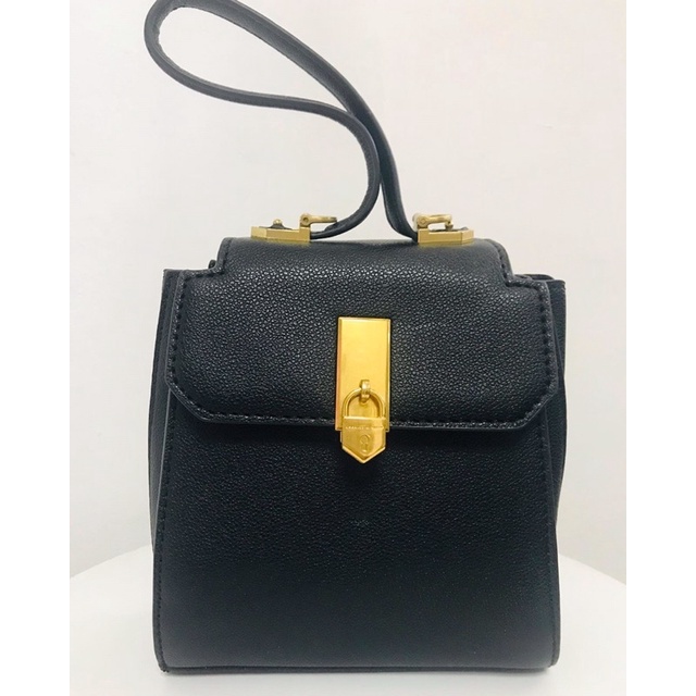 C&K Locket Chain Link Trapeze-Black