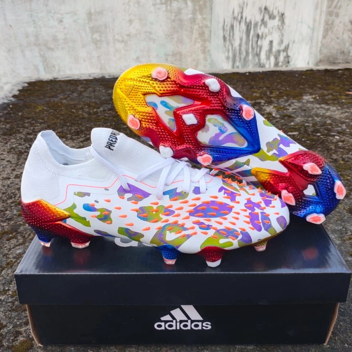 sepatu bola adidas predator freak white Pogba