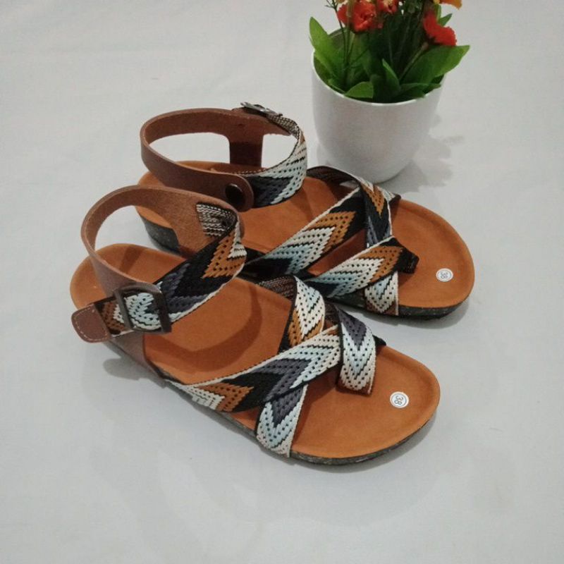 SANDAL BIRKEN TALI MOTIF PANAH